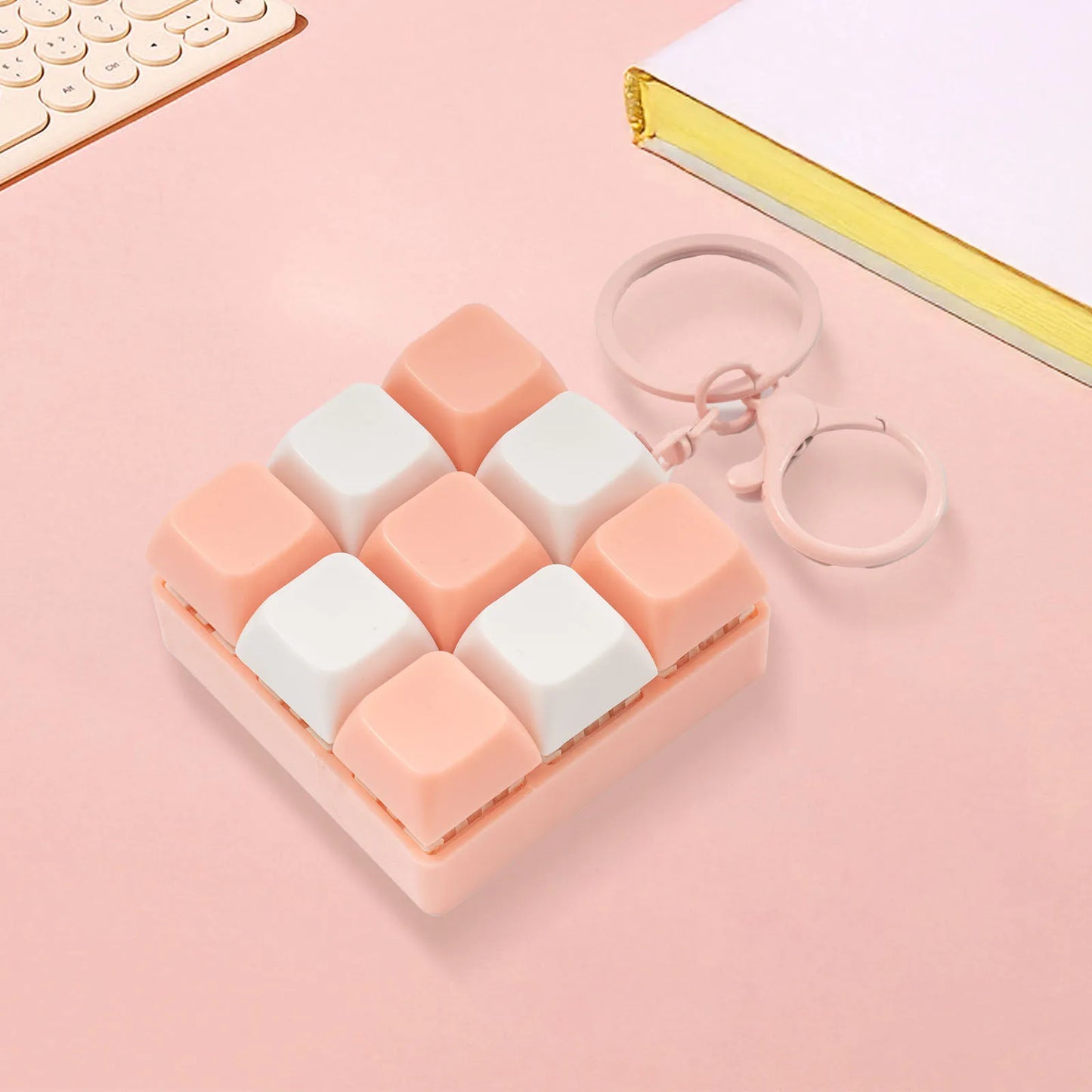 9 Keyboard Keys - Fidget Keychain