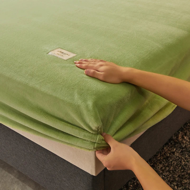Super Soft Warm Flannel Solid Bed Fitted Sheet - Cozy Single or Double Bedding, Perfect for a Luxurious Night's Sleep