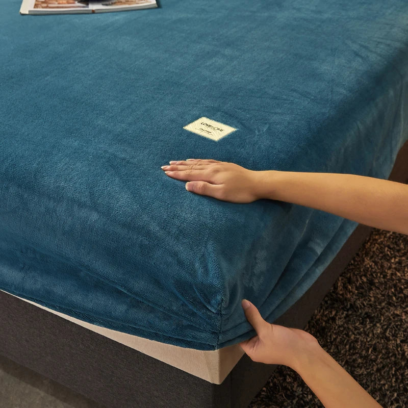 Super Soft Warm Flannel Solid Bed Fitted Sheet - Cozy Single or Double Bedding, Perfect for a Luxurious Night's Sleep