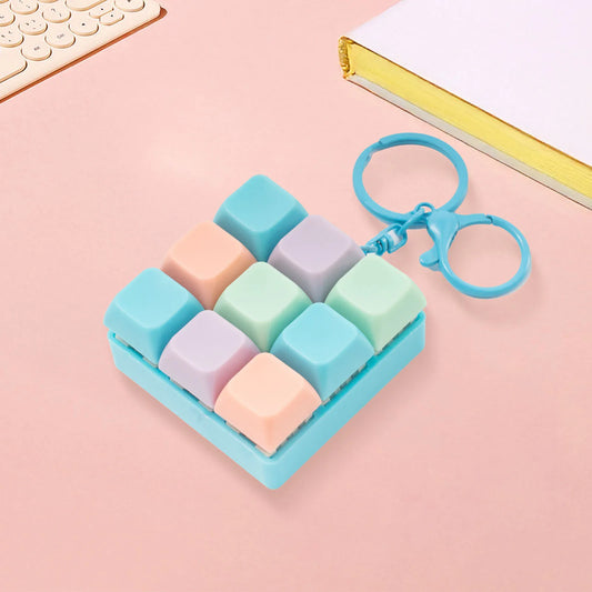9 Keyboard Keys - Fidget Keychain