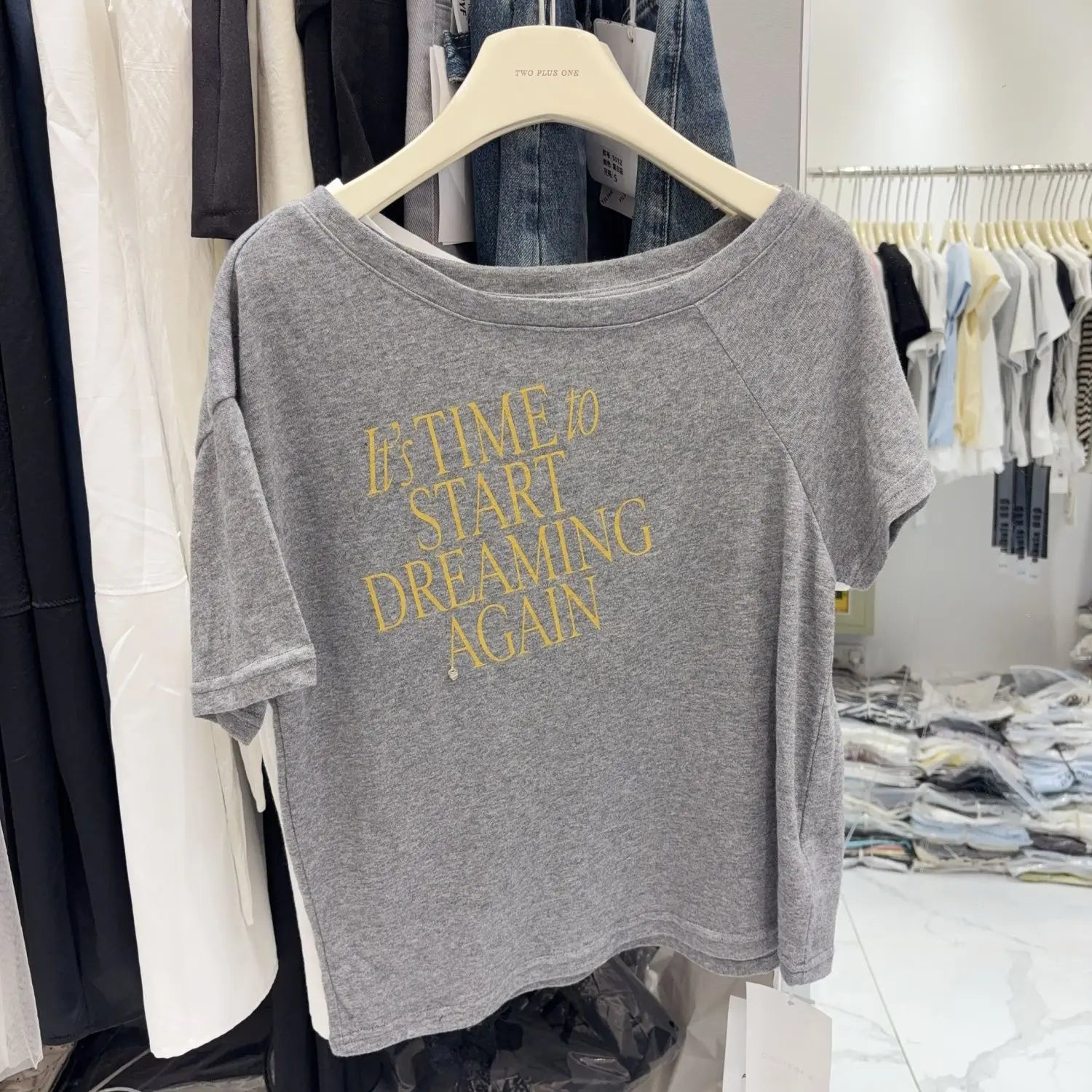 Bamboo Cotton - Off-shoulder Short-sleeve T-shirt